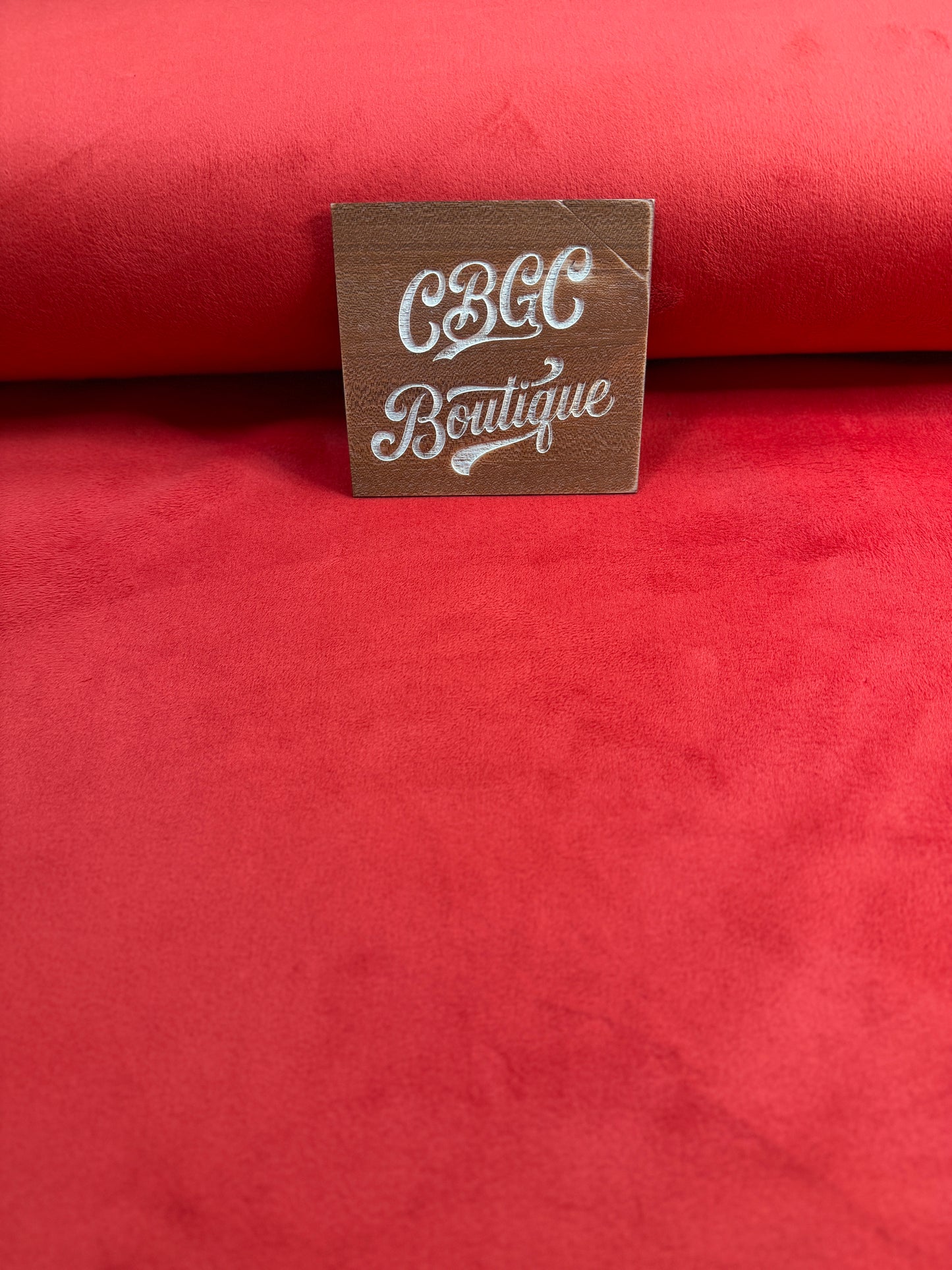 Solid Cuddle® 3 Scarlet